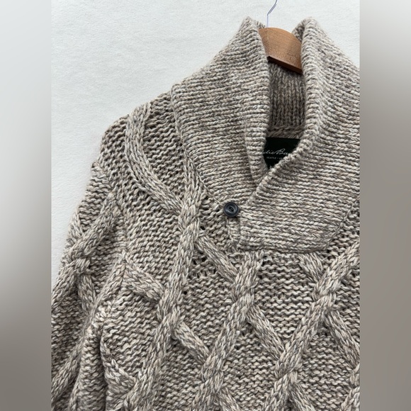 Eddie Bauer Men’s Medium Beige Fisherman Chunky Cable Knit Wool Blend Sweater - Picture 3 of 8